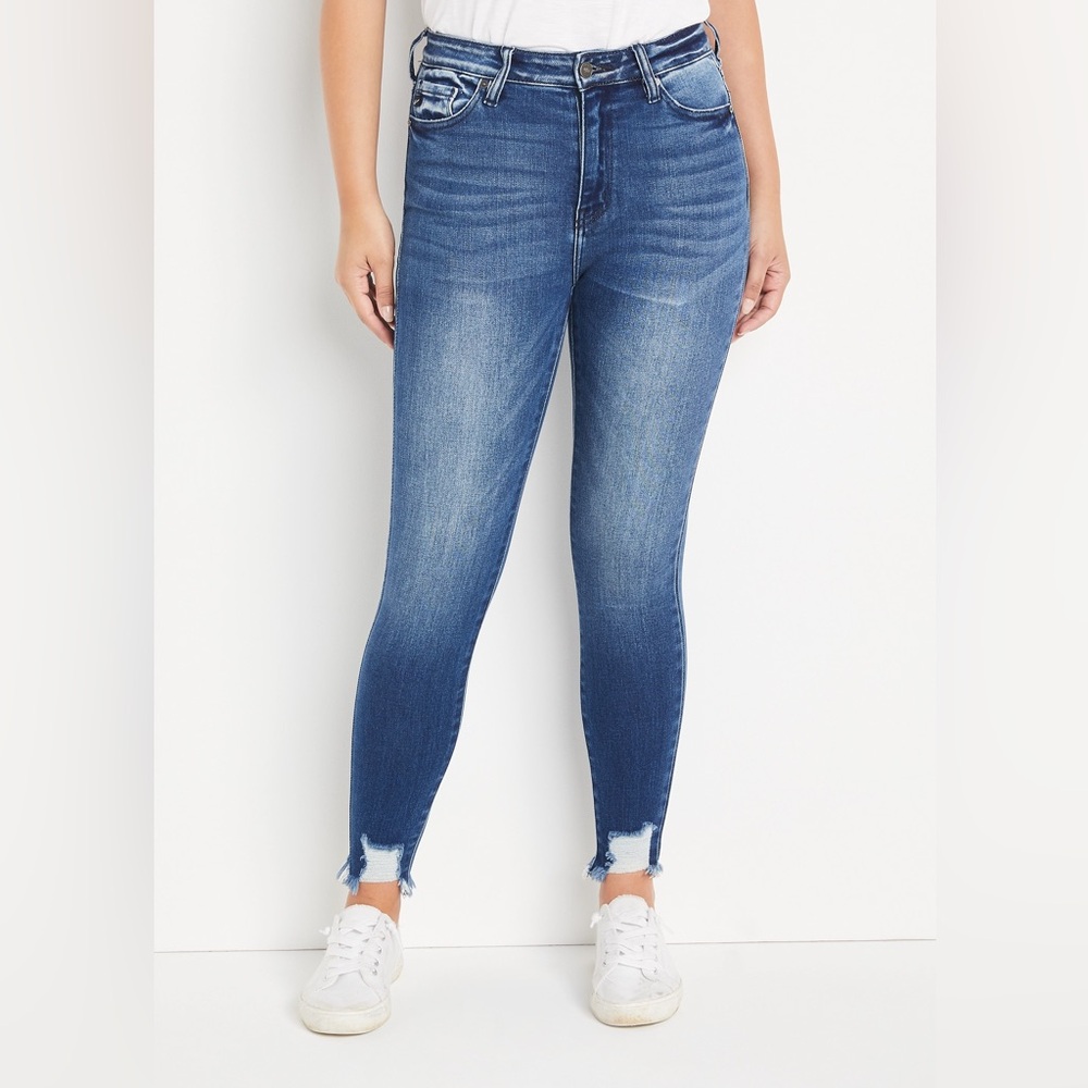 KanCan Distressed Skinny Jeans
